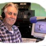 Classic Gold Radio Redwood